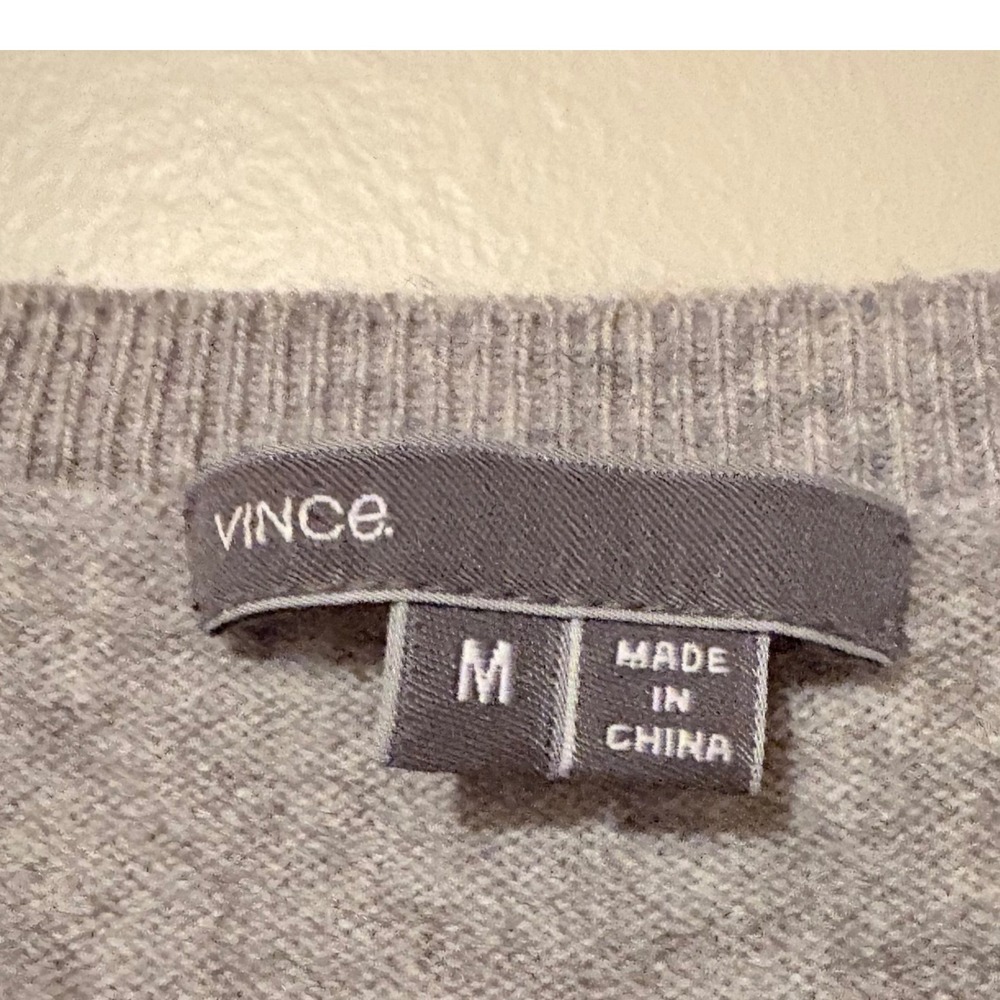 Vince Women's Laine Wool Cashmere Color Block Sweater Size M Gray Cream Knit Top - Picture 6 of 6